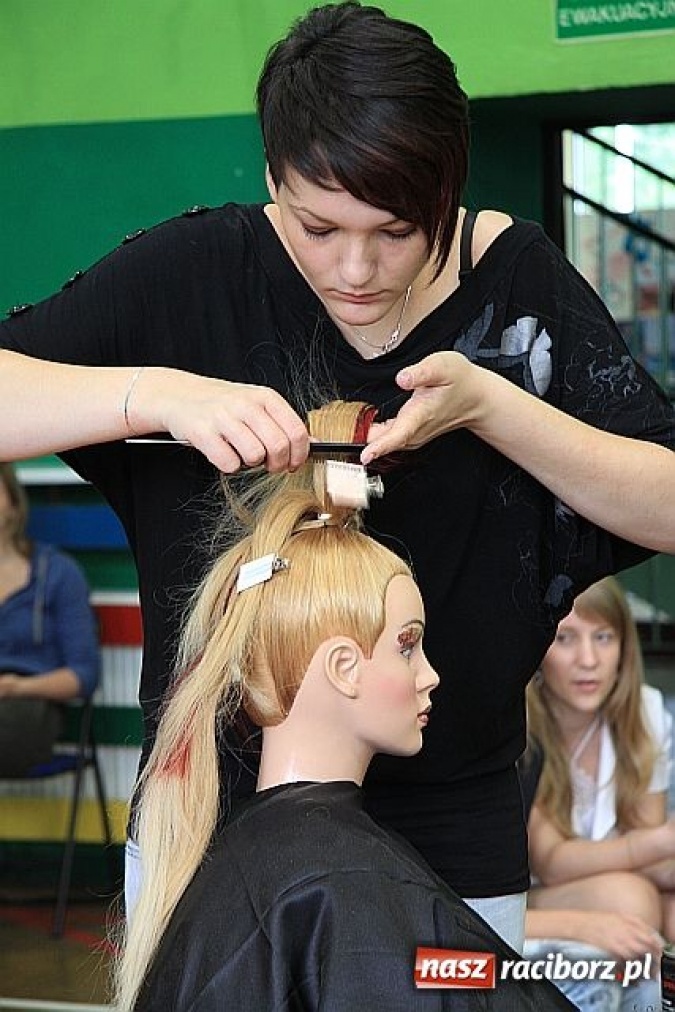 Zdjęcie w galerii na portalu naszraciborz.pl: Racibórz mekką fryzjerstwa wiadomości z regionu