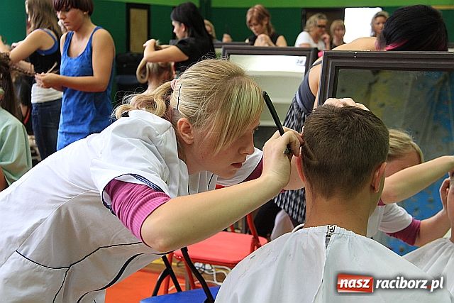 Zdjęcie w galerii na portalu naszraciborz.pl: Racibórz mekką fryzjerstwa wiadomości z regionu