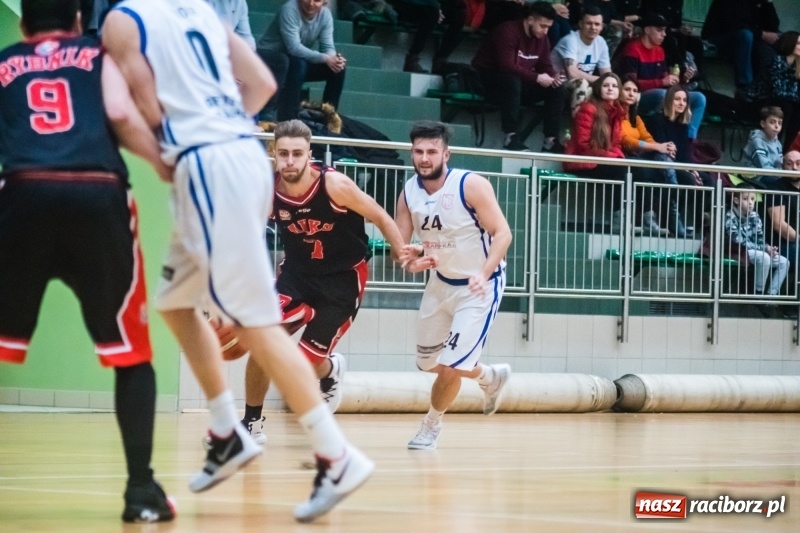 Zdjęcie w galerii na portalu naszraciborz.pl: Na rybnicki MKKS nie ma mocnych. Ofensywa Racibórz pokonana wiadomości z regionu