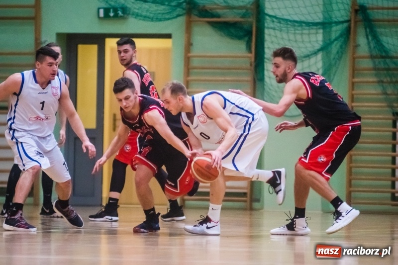 Zdjęcie w galerii na portalu naszraciborz.pl: Na rybnicki MKKS nie ma mocnych. Ofensywa Racibórz pokonana wiadomości z regionu