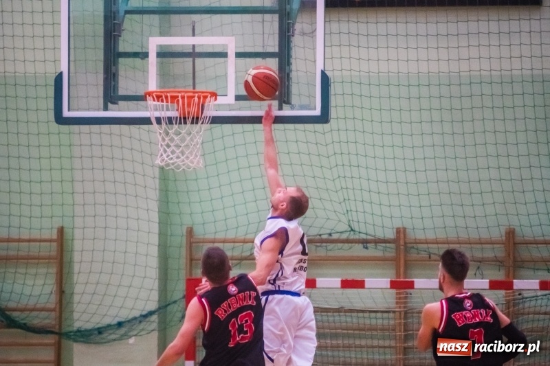 Zdjęcie w galerii na portalu naszraciborz.pl: Na rybnicki MKKS nie ma mocnych. Ofensywa Racibórz pokonana wiadomości z regionu