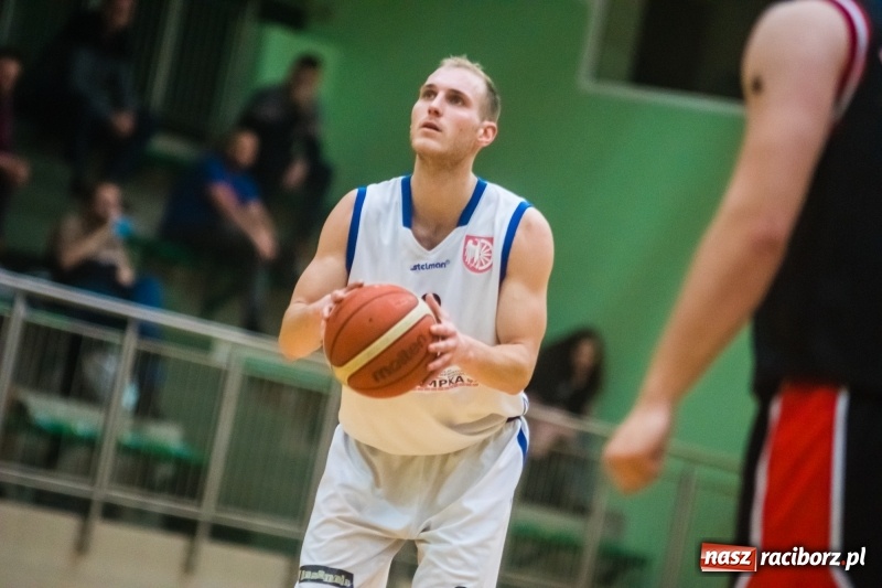 Zdjęcie w galerii na portalu naszraciborz.pl: Na rybnicki MKKS nie ma mocnych. Ofensywa Racibórz pokonana wiadomości z regionu