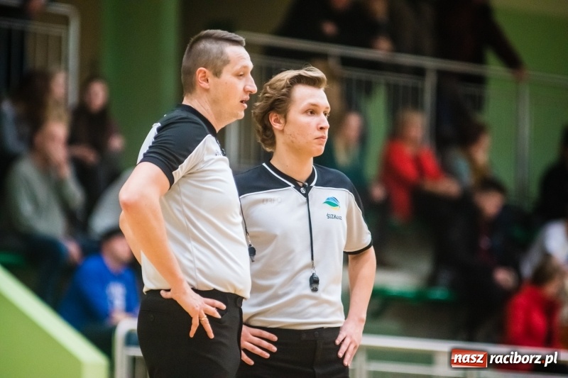 Zdjęcie w galerii na portalu naszraciborz.pl: Na rybnicki MKKS nie ma mocnych. Ofensywa Racibórz pokonana wiadomości z regionu