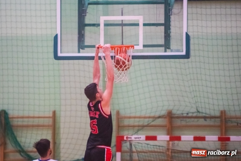 Zdjęcie w galerii na portalu naszraciborz.pl: Na rybnicki MKKS nie ma mocnych. Ofensywa Racibórz pokonana wiadomości z regionu