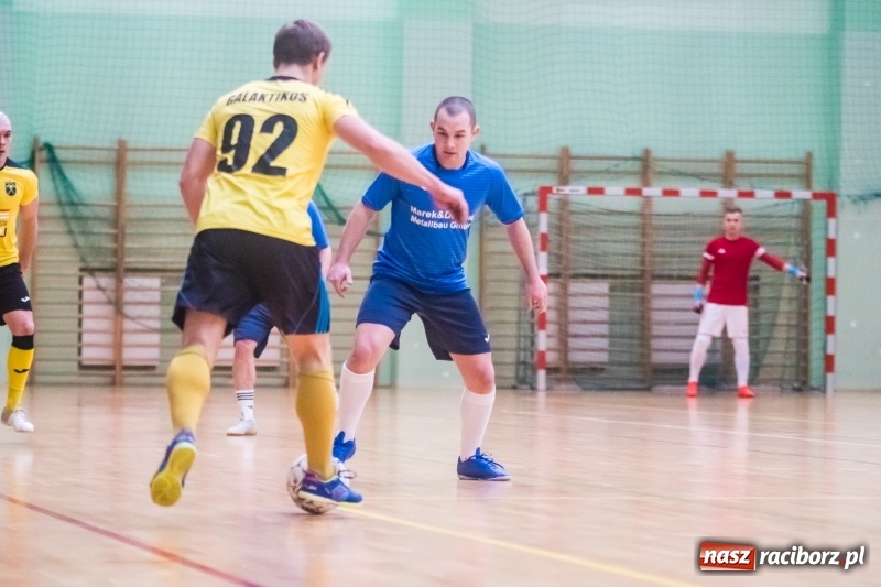 Zdjęcie w galerii na portalu naszraciborz.pl: HLPN: Młode Wilki o krok od remisu. Galaktikos na kolanach wiadomości z regionu