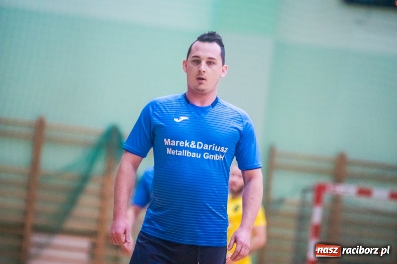 Zdjęcie w galerii na portalu naszraciborz.pl: HLPN: Młode Wilki o krok od remisu. Galaktikos na kolanach wiadomości z regionu