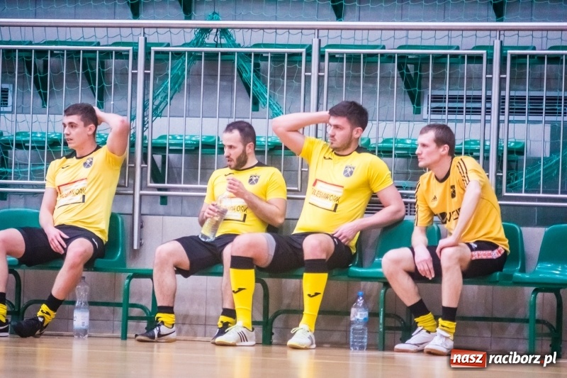 Zdjęcie w galerii na portalu naszraciborz.pl: HLPN: Młode Wilki o krok od remisu. Galaktikos na kolanach wiadomości z regionu