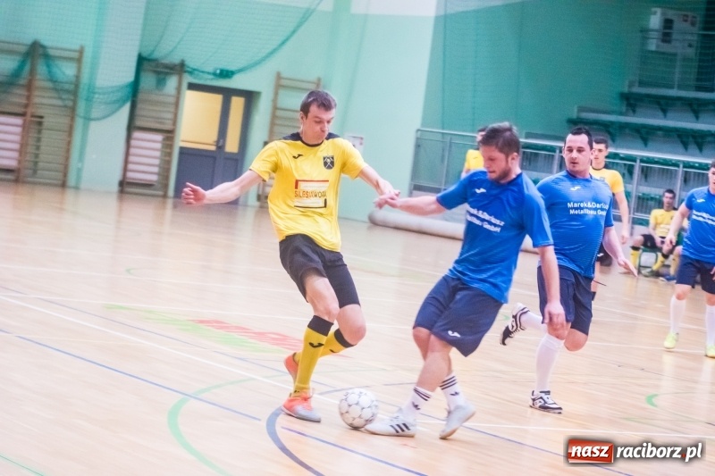 Zdjęcie w galerii na portalu naszraciborz.pl: HLPN: Młode Wilki o krok od remisu. Galaktikos na kolanach wiadomości z regionu