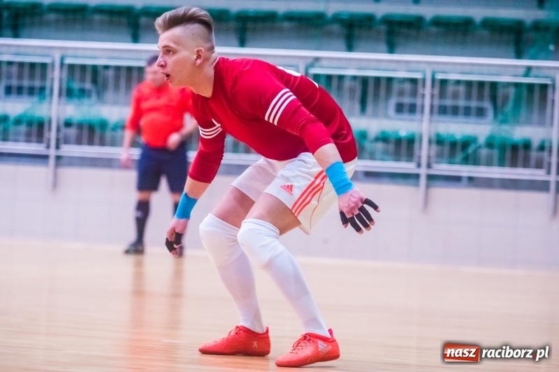 Zdjęcie w galerii na portalu naszraciborz.pl: HLPN: Młode Wilki o krok od remisu. Galaktikos na kolanach wiadomości z regionu