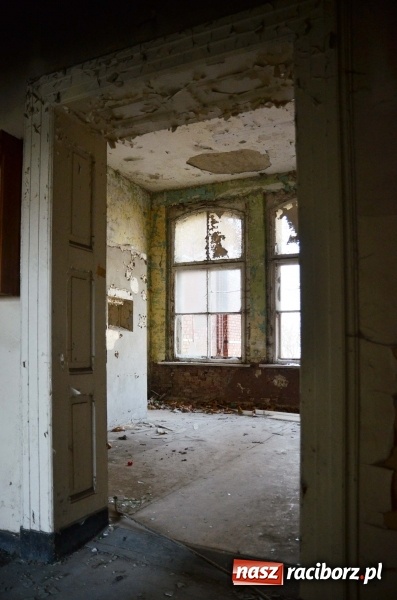 Zdjęcie w galerii na portalu naszraciborz.pl: Stary szpital zabezpieczony. Czy to wystarczy?  wiadomości z regionu