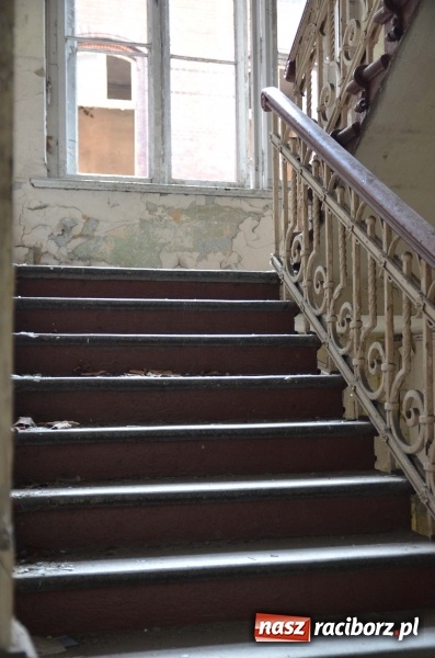 Zdjęcie w galerii na portalu naszraciborz.pl: Stary szpital zabezpieczony. Czy to wystarczy?  wiadomości z regionu