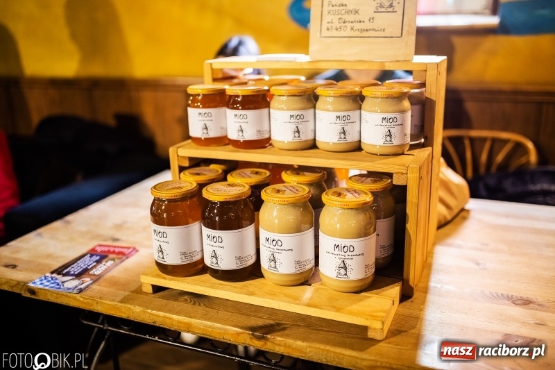 Zdjęcie w galerii na portalu naszraciborz.pl: BioBazar na Przystanku Kulturalnym Koniec Świata wiadomości z regionu