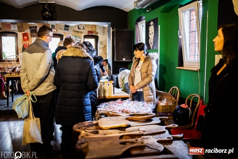 Zdjęcie w galerii na portalu naszraciborz.pl: BioBazar na Przystanku Kulturalnym Koniec Świata wiadomości z regionu