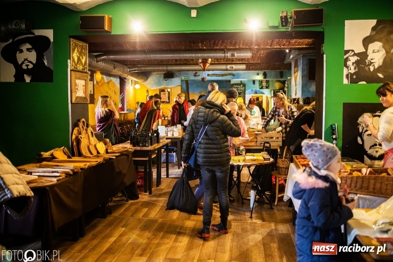 Zdjęcie w galerii na portalu naszraciborz.pl: BioBazar na Przystanku Kulturalnym Koniec Świata wiadomości z regionu