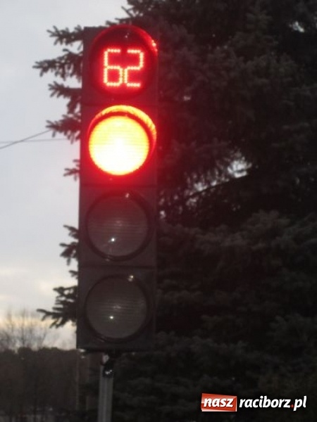 Zdjęcie w galerii na portalu naszraciborz.pl: W Rudach uruchomiono tymczasową przeprawę na DW 919 FOTO wiadomości z regionu