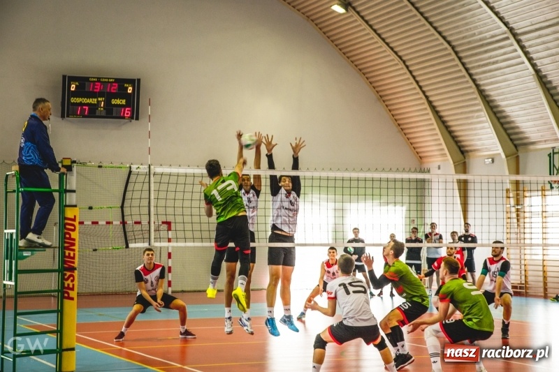 Zdjęcie w galerii na portalu naszraciborz.pl: Łatwe zwycięstwo siatkarzy KS AZS Rafako Racibórz wiadomości z regionu