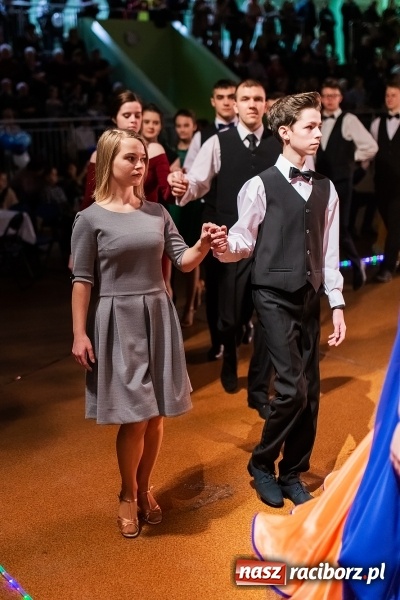 Zdjęcie w galerii na portalu naszraciborz.pl: XIII Karnawałowa Rewia Tańca MDK  wiadomości z regionu