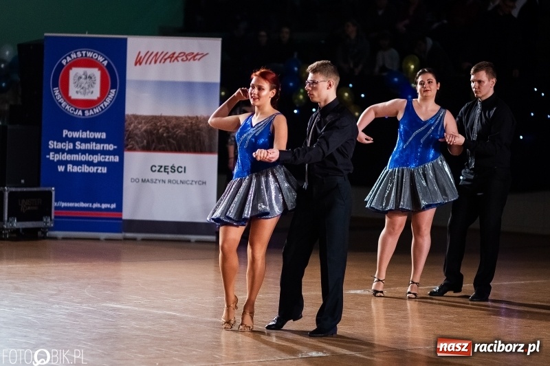 Zdjęcie w galerii na portalu naszraciborz.pl: XIII Karnawałowa Rewia Tańca MDK  wiadomości z regionu