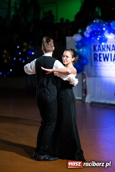 Zdjęcie w galerii na portalu naszraciborz.pl: XIII Karnawałowa Rewia Tańca MDK  wiadomości z regionu
