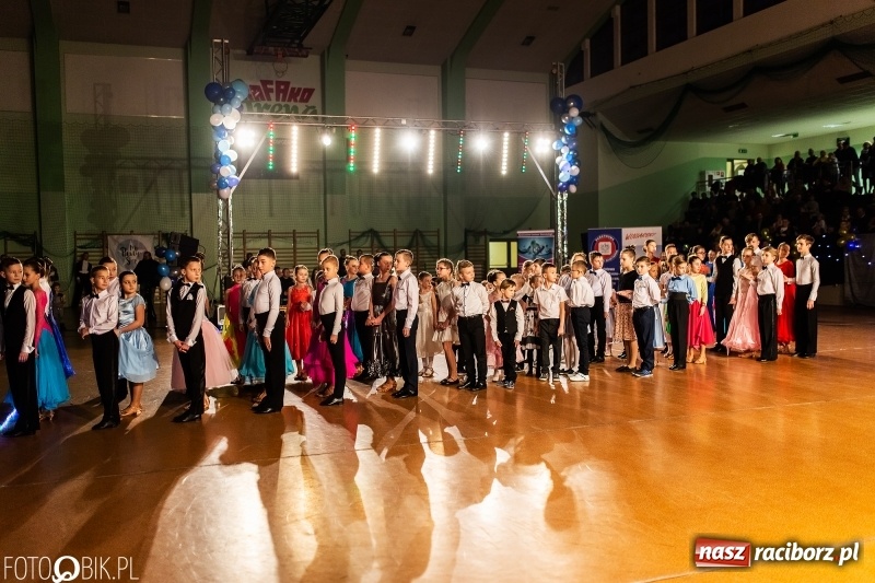 Zdjęcie w galerii na portalu naszraciborz.pl: Dziecięca Karnawałowa Rewia Taneczna w Arenie Rafako  wiadomości z regionu