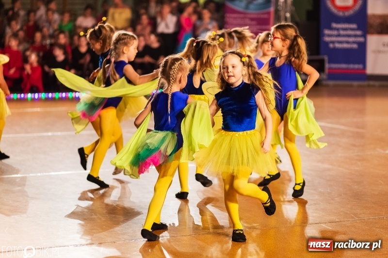 Zdjęcie w galerii na portalu naszraciborz.pl: Dziecięca Karnawałowa Rewia Taneczna w Arenie Rafako  wiadomości z regionu