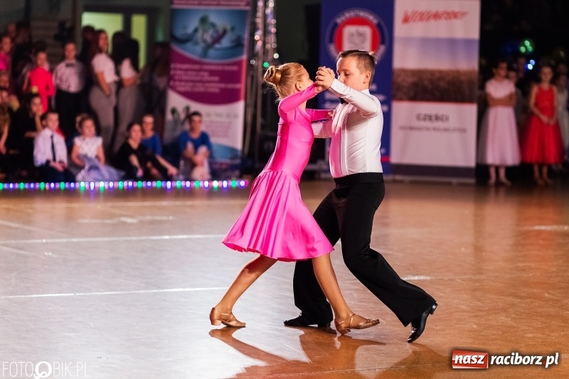 Zdjęcie w galerii na portalu naszraciborz.pl: Dziecięca Karnawałowa Rewia Taneczna w Arenie Rafako  wiadomości z regionu