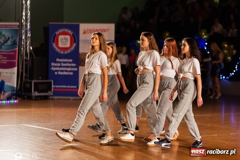 Zdjęcie w galerii na portalu naszraciborz.pl: Dziecięca Karnawałowa Rewia Taneczna w Arenie Rafako  wiadomości z regionu