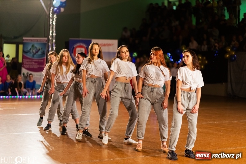 Zdjęcie w galerii na portalu naszraciborz.pl: Dziecięca Karnawałowa Rewia Taneczna w Arenie Rafako  wiadomości z regionu