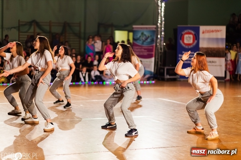 Zdjęcie w galerii na portalu naszraciborz.pl: Dziecięca Karnawałowa Rewia Taneczna w Arenie Rafako  wiadomości z regionu