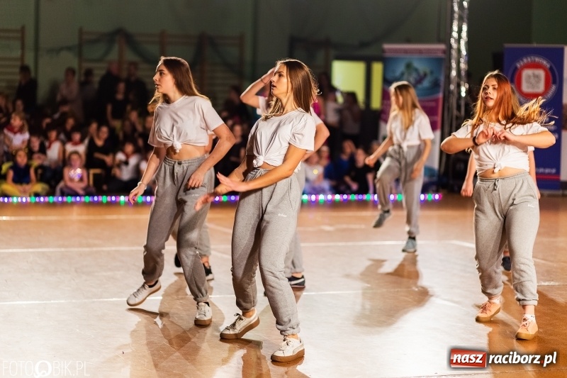 Zdjęcie w galerii na portalu naszraciborz.pl: Dziecięca Karnawałowa Rewia Taneczna w Arenie Rafako  wiadomości z regionu