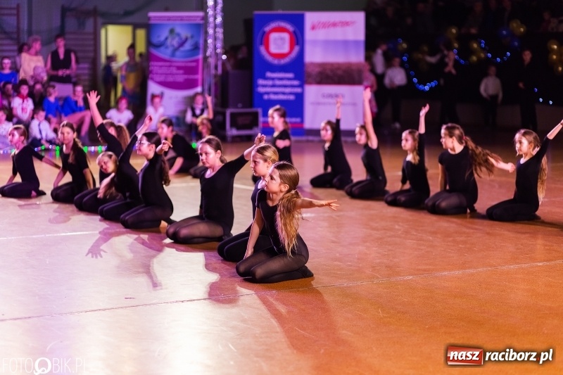 Zdjęcie w galerii na portalu naszraciborz.pl: Dziecięca Karnawałowa Rewia Taneczna w Arenie Rafako  wiadomości z regionu