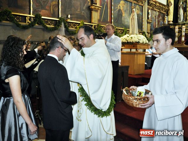 Zdjęcie w galerii na portalu naszraciborz.pl: Parafia miejska ma paulina. Dziś prymicje wiadomości z regionu