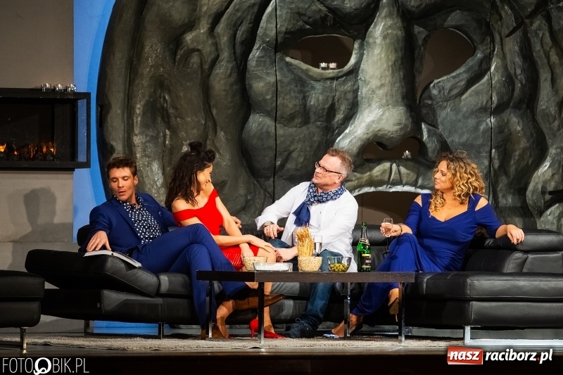 Zdjęcie w galerii na portalu naszraciborz.pl: Kłamstwo z plejadą gwiazd na deskach RCK  wiadomości z regionu