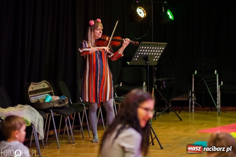 Zdjęcie w galerii na portalu naszraciborz.pl: Przeboje przedszkolaka w ramach koncertu Maluchy w krainie dźwięku wiadomości z regionu