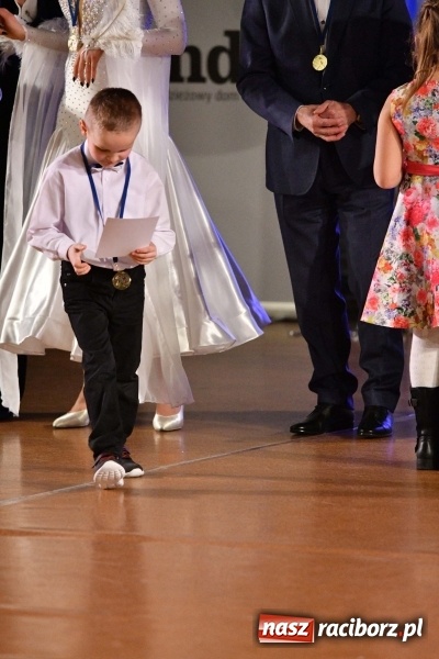 Zdjęcie w galerii na portalu naszraciborz.pl: To była karnawałowa rewia na piątkę  wiadomości z regionu