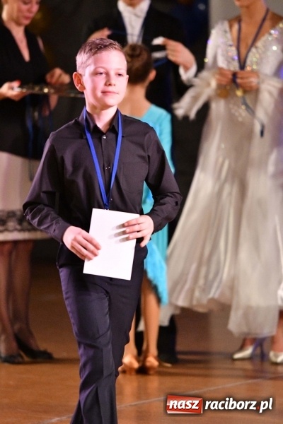 Zdjęcie w galerii na portalu naszraciborz.pl: To była karnawałowa rewia na piątkę  wiadomości z regionu