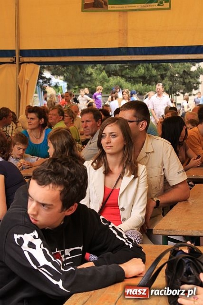 Zdjęcie w galerii na portalu naszraciborz.pl: Mażoretki, miss i Toby w Tworkowie wiadomości z regionu