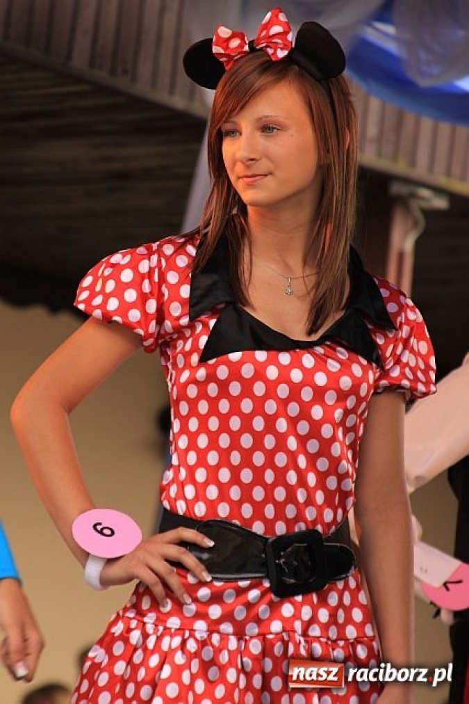 Zdjęcie w galerii na portalu naszraciborz.pl: Mażoretki, miss i Toby w Tworkowie wiadomości z regionu