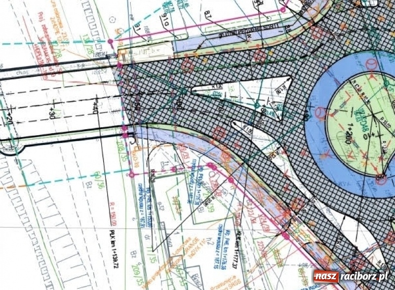 Zdjęcie w galerii na portalu naszraciborz.pl: Rondo przy Mechaniku droższe niż przewidywano! Otwarto oferty na remont DW 935 Racibórz-Rybnik  wiadomości z regionu