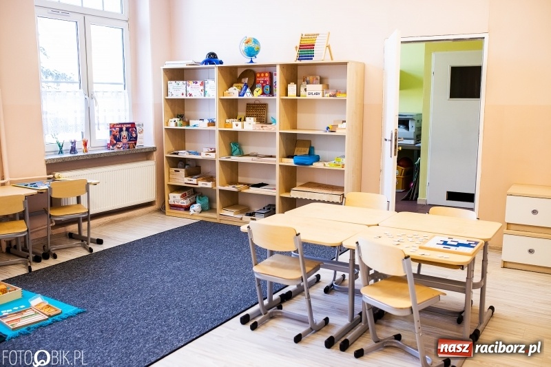 Zdjęcie w galerii na portalu naszraciborz.pl: Otwarcie sali Montessori w ZSOMS wiadomości z regionu