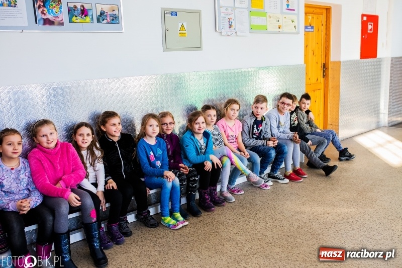 Zdjęcie w galerii na portalu naszraciborz.pl: Otwarcie sali Montessori w ZSOMS wiadomości z regionu