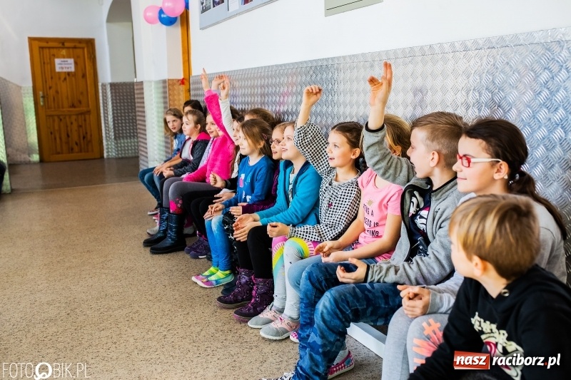 Zdjęcie w galerii na portalu naszraciborz.pl: Otwarcie sali Montessori w ZSOMS wiadomości z regionu