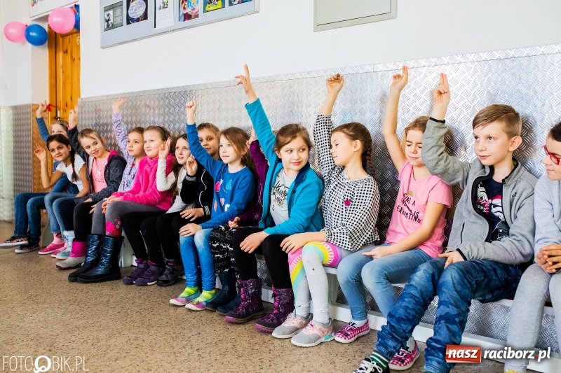 Zdjęcie w galerii na portalu naszraciborz.pl: Otwarcie sali Montessori w ZSOMS wiadomości z regionu
