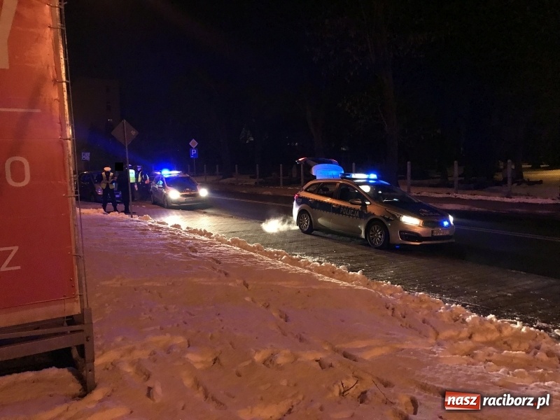 Zdjęcie w galerii na portalu naszraciborz.pl: Policja pilnie poszukuje świadków tego zdarzenia  wiadomości z regionu