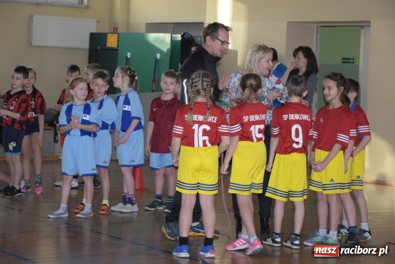 Zdjęcie w galerii na portalu naszraciborz.pl: Bieńkowice na szczycie. Gminny turniej gier i zabaw  wiadomości z regionu