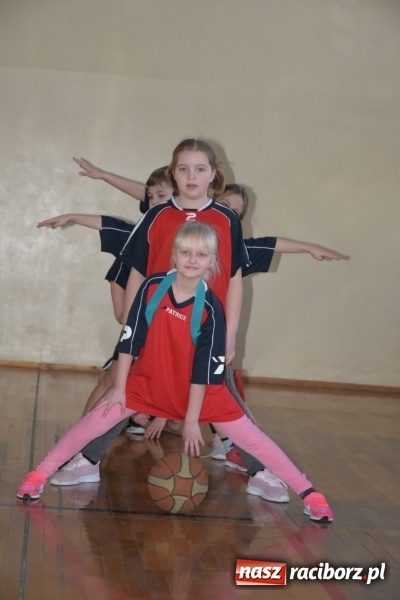 Zdjęcie w galerii na portalu naszraciborz.pl: Bieńkowice na szczycie. Gminny turniej gier i zabaw  wiadomości z regionu