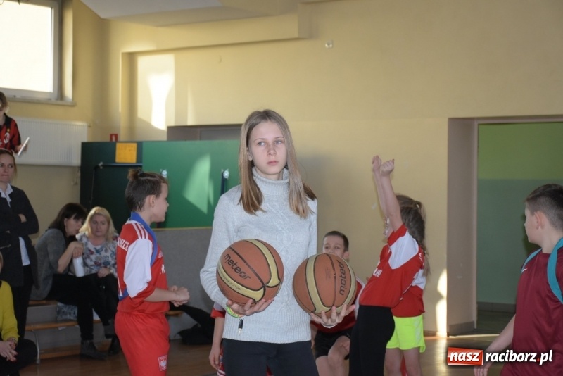 Zdjęcie w galerii na portalu naszraciborz.pl: Bieńkowice na szczycie. Gminny turniej gier i zabaw  wiadomości z regionu