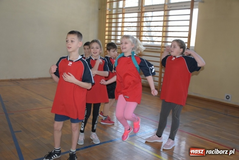 Zdjęcie w galerii na portalu naszraciborz.pl: Bieńkowice na szczycie. Gminny turniej gier i zabaw  wiadomości z regionu