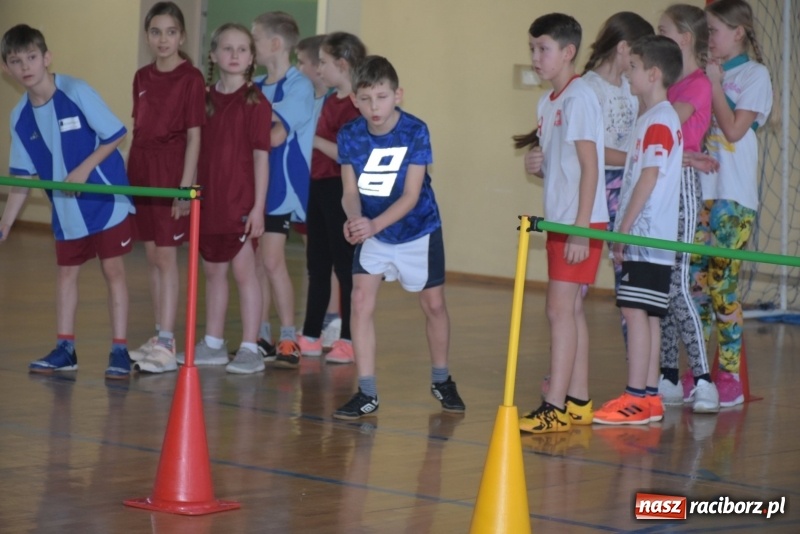 Zdjęcie w galerii na portalu naszraciborz.pl: Bieńkowice na szczycie. Gminny turniej gier i zabaw  wiadomości z regionu