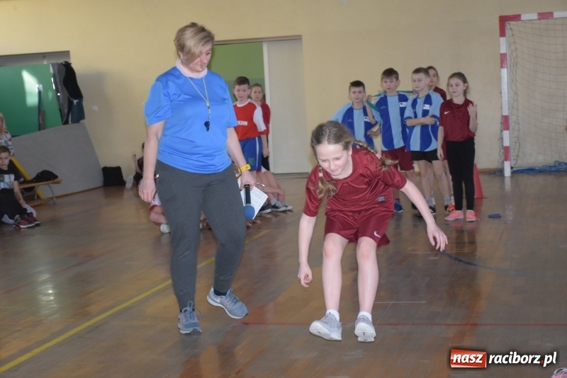 Zdjęcie w galerii na portalu naszraciborz.pl: Bieńkowice na szczycie. Gminny turniej gier i zabaw  wiadomości z regionu